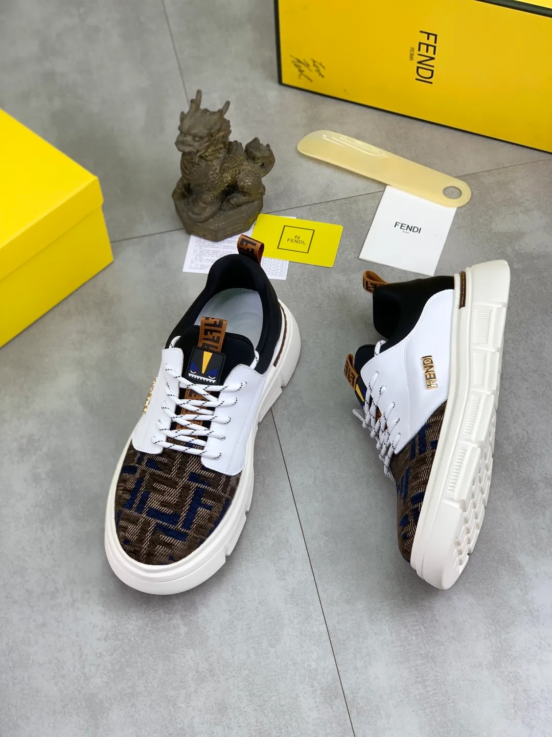 ​Men's shoes 💰P400 💰[New style] little monster 🆘 New FENDI (Fendi) new style 🕶️🕶️Simple routing effect, showing an elegant and cool driving shoe 🎬Using imported calfskin + first-layer pigskin lining🐂Excellent material🎬Detailed workmanship 🤗Comfortable foot feel➰➰. ​Pair it with any outfit to show your taste and temperament, low-key luxury ♻️Design ​simple and elegant ​noble and fashionable 🍃​Very loved and favored by trendy men 💓❤️size: 38-44 2️⃣colors available